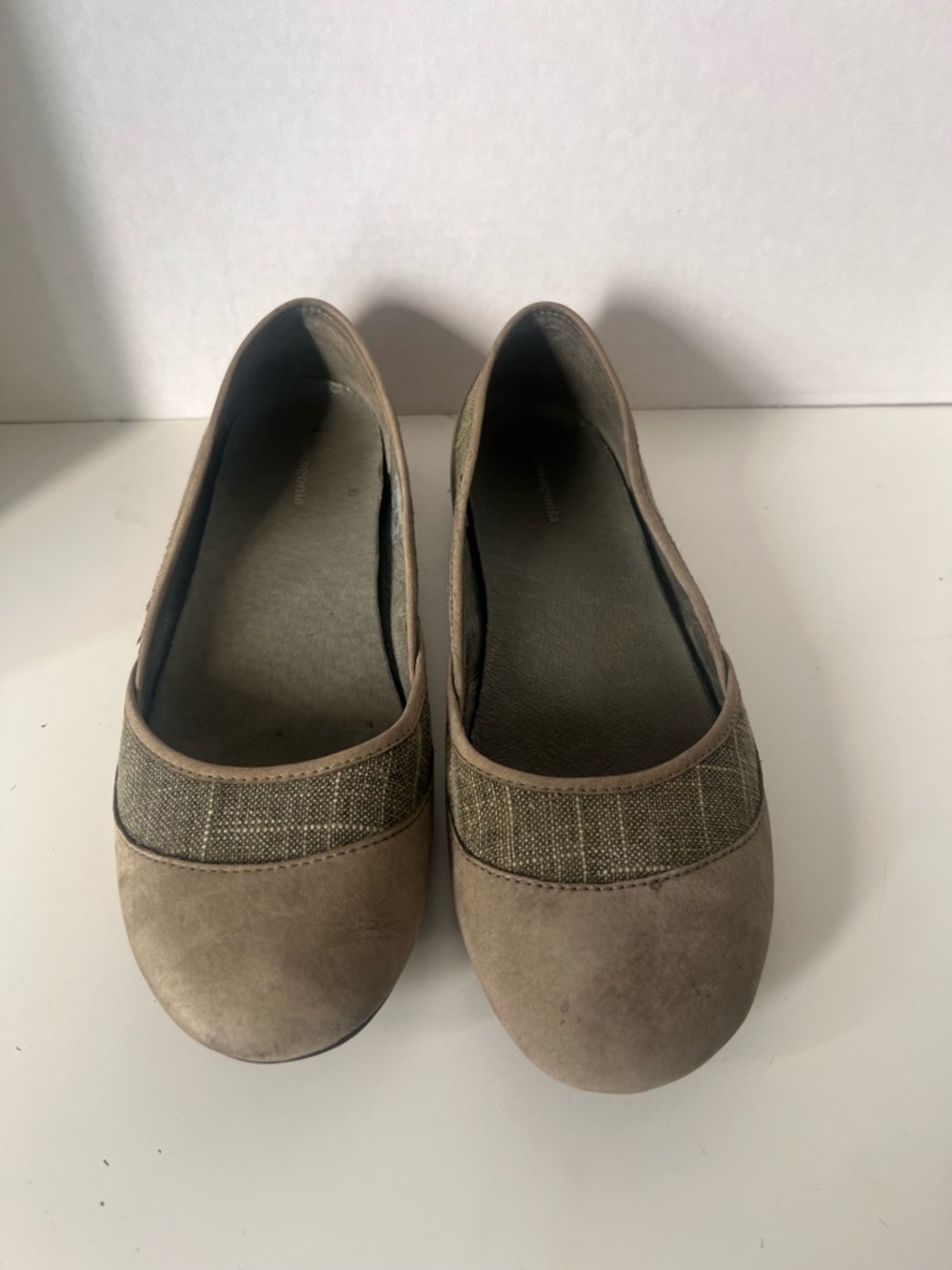 Patagonia Taupe Women's Ballet Flats - Picture 2 of 6